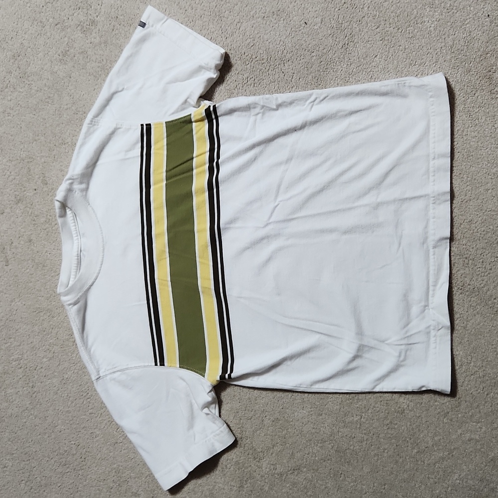 Old Navy Boys T-Shirt-Medium